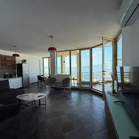 Cote Azur 06 * Sarandë