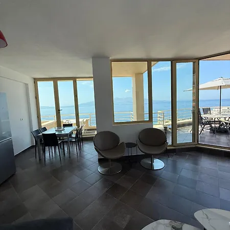 Cote Azur 06 Sarandë