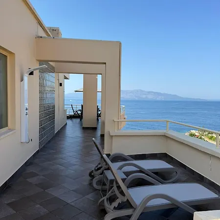 Cote Azur 06 Apartment Sarandë