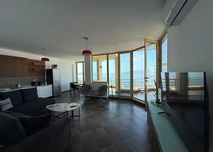 Cote Azur 06 * Sarandë