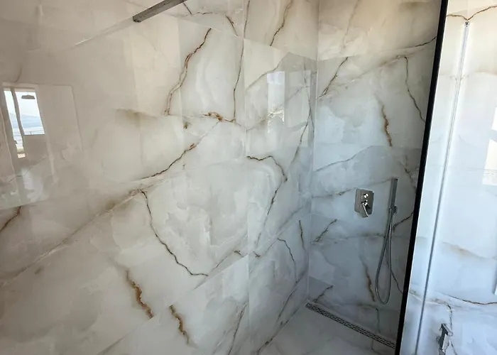 Cote Azur 06 Sarandë